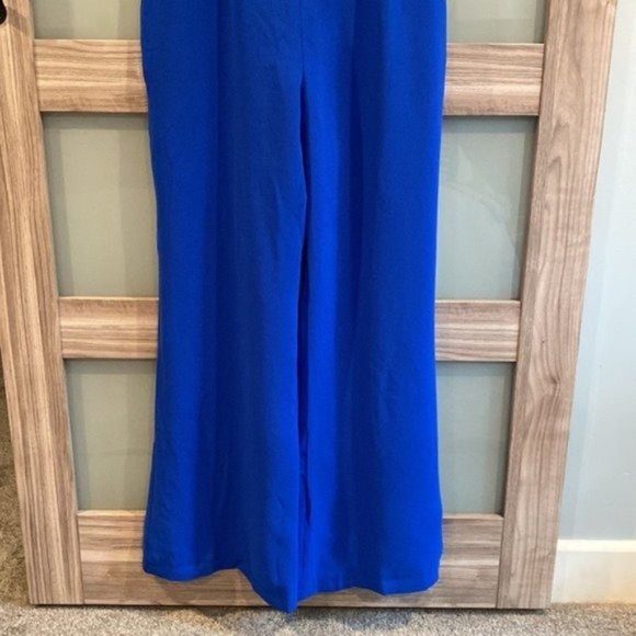NWT Haryln Flare Leg Crepe Jumpsuit - Picture 5 of 12